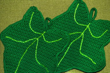 potholder, yeşil yaprakları tığ işi