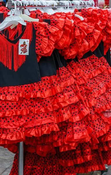 Традиционная красная и черная испанская одежда — стоковое фото