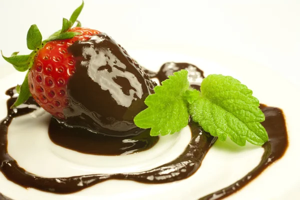Morango e chocolate — Fotografia de Stock