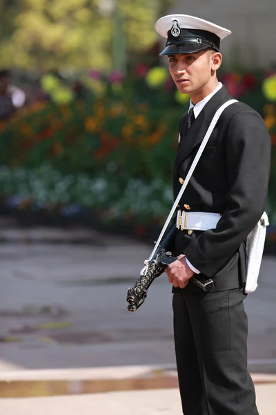 Guard at India Gate — Stock Photo, Image