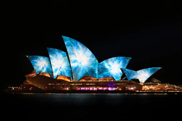 Sydney opera house nuit vives fête des lumières — Photo