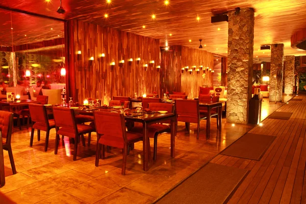 Restaurant Interieur bei Nacht — Stockfoto