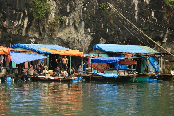 Floating Village — Stock Photo, Image