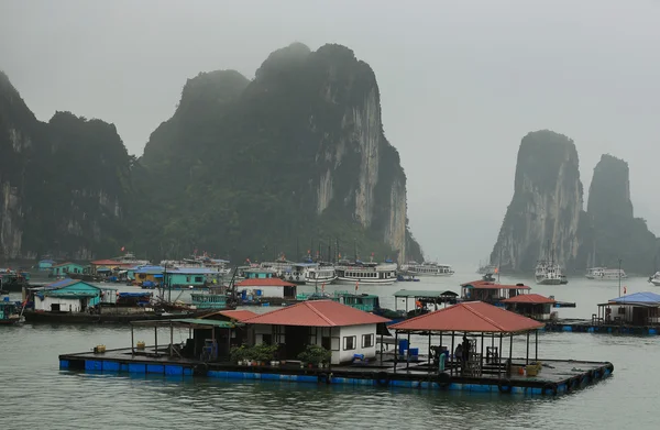 Floating Village — Stock Photo, Image