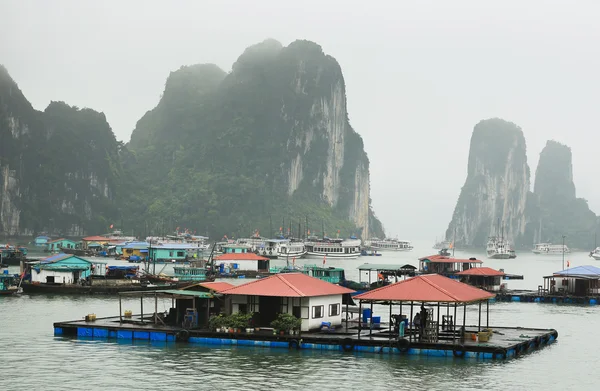 Floating Village — Stock Photo, Image