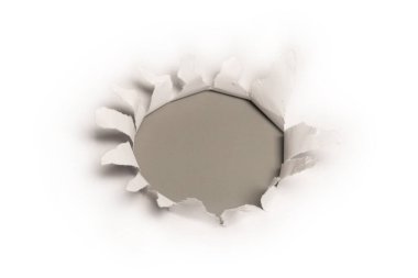 Gri arkaplandaki beyaz kağıtta bir delik, boşluğu kopyala. 