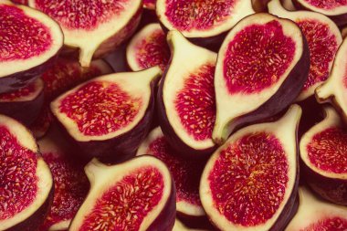 Lezzetli incir arka planı. Üst Manzara. Dilimler.  