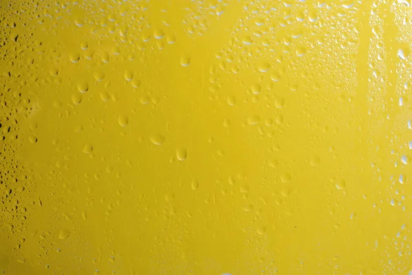 Fondo Amarillo Con Gotas Agua Copiar Espacio —  Fotos de Stock