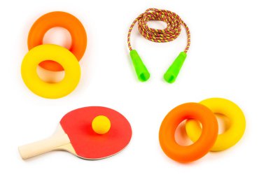 Turuncu arka planda pinpon. Üst görünüm. 