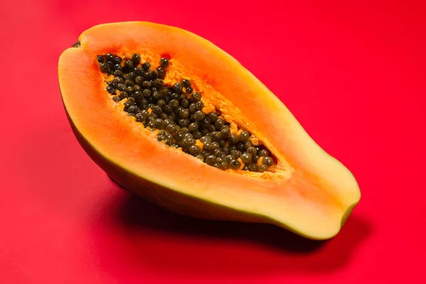 Owoce Papai Pomarańczowym Tle Tropikalny Owoc Pół Papai — Zdjęcie stockowe