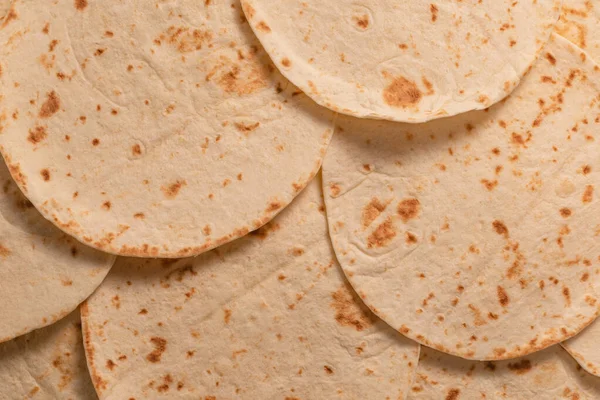 Pitta Brood Geïsoleerd Witte Achtergrond Bovenaanzicht — Stockfoto