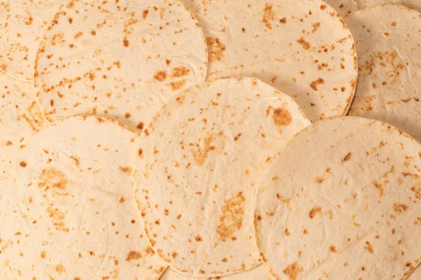 Pitta Brood Geïsoleerd Witte Achtergrond Bovenaanzicht — Stockfoto