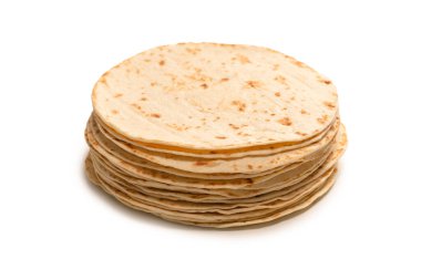 Pitta ekmeği beyaz arka planda izole edilmiş. Üst görünüm. 