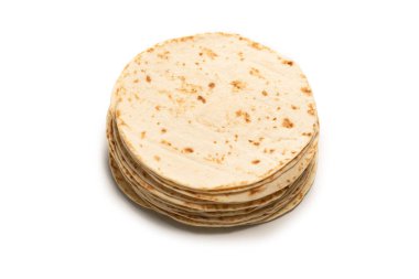 Pitta ekmeği beyaz arka planda izole edilmiş. Üst görünüm. 