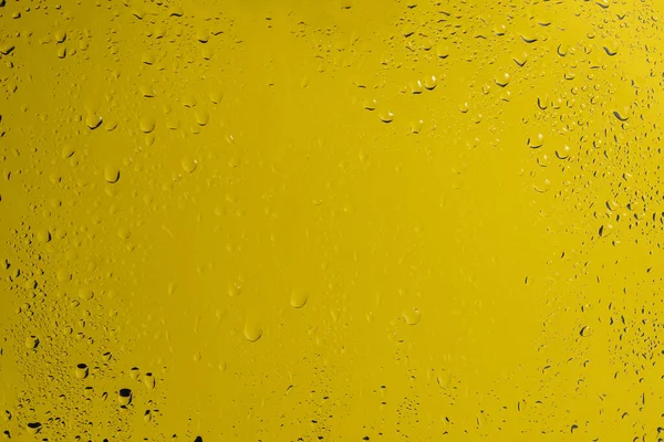 Fondo Amarillo Con Gotas Agua Copiar Espacio —  Fotos de Stock