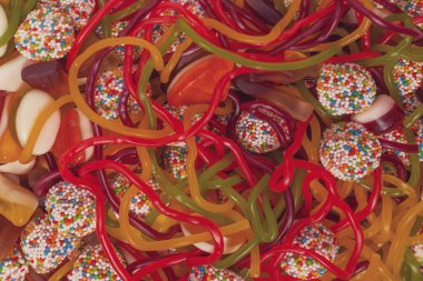 Lezzetli jöleli şekerler. Üst görünüm.  