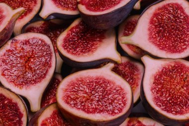 Lezzetli incir arka planı. Üst Manzara. Dilimler.  