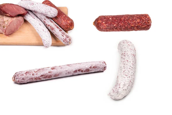 Vários Carne Carne Defumada Salsicha Salame Isolado Fundo Branco — Fotografia de Stock