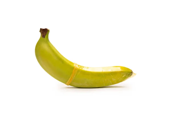 Banan Prezerwatywą Białym Tle — Zdjęcie stockowe