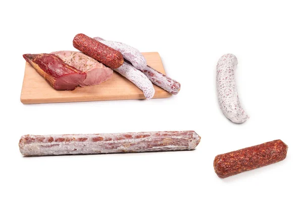 Varios Carne Carne Ahumada Salchichas Salami Aislado Sobre Fondo Blanco —  Fotos de Stock