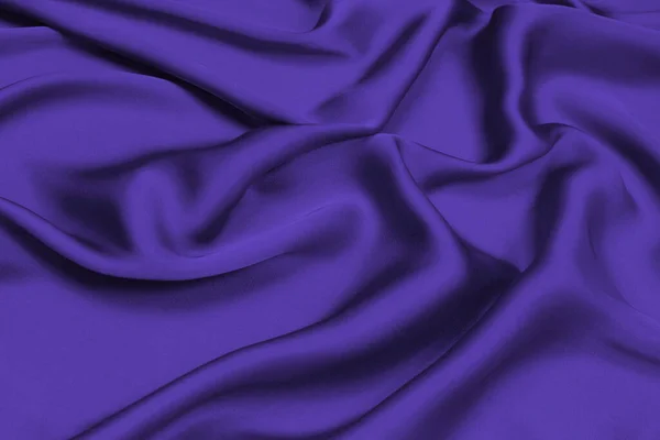 紫色丝绸或缎子的奢侈面料纹理可以用作抽象的背景 顶部视图 — 图库照片
