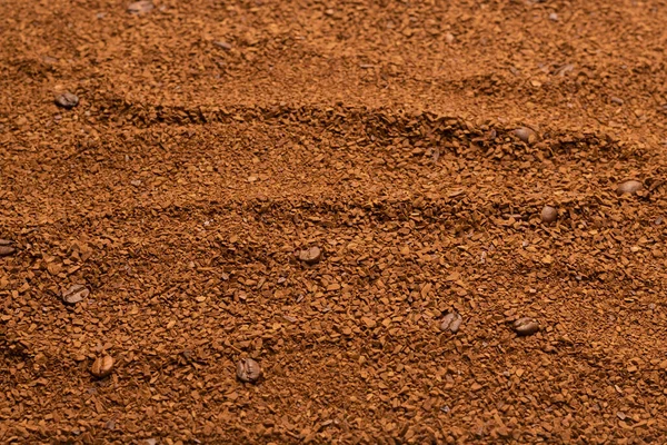 Arka planda izole edilmiş anlık kahve. Üst görünüm. 