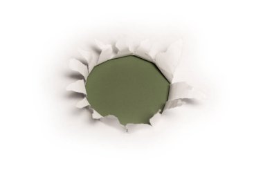 Kırmızı arkaplanda beyaz kağıtta bir delik, boşluğu kopyala. 