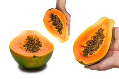 Papaya meyvesi beyaz arka planda izole edilmiş. Tropik meyve. Yarı papaya. Üst görünüm. 