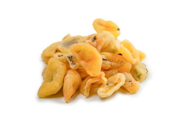 Kurumuş tutku meyvesi beyaz arka planda izole edilmiş. Üst görünüm. 