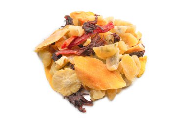 Kurutulmuş egzotik meyve, mango, ananas dilimleri, tutku meyvesi, papaya karışımı. Vejetaryen tatlı..  