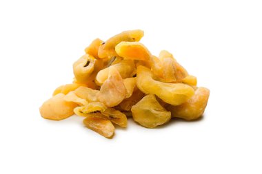 Kurumuş tutku meyvesi beyaz arka planda izole edilmiş. Üst görünüm. 