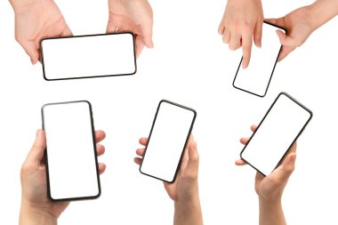 Beyaz arka planda elle izole edilmiş akıllı telefon. Beyaz perde. Boşluğu kopyala.