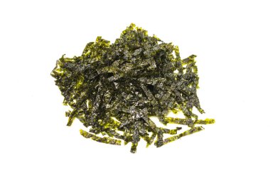 Beyaz arka planda izole edilmiş lezzetli yosun.. 