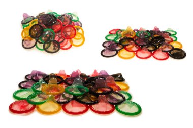 Renkli prezervatifler. Üst görünüm. 