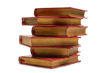 Beyaz bir arka plan üzerinde izole eski kitaplar. 