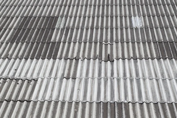 Textura de um velho telhado de azulejo sujo — Fotografia de Stock
