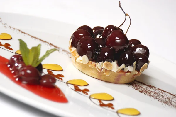 Cherry cake — Stock Photo, Image