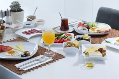 zengin ve leziz Türk Kahvaltı