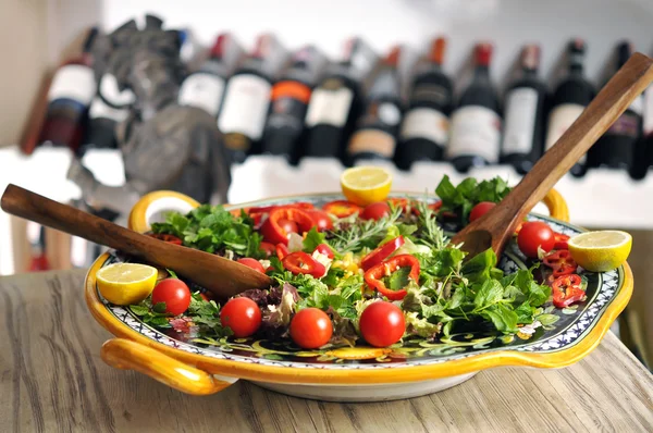 taze mevsim salatası