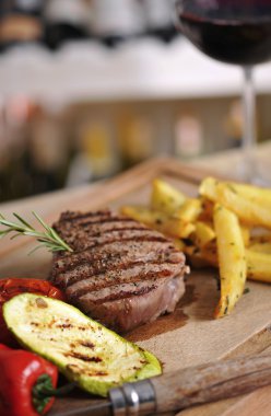 Barbekü Izgara biftek, köfte ve tavuk