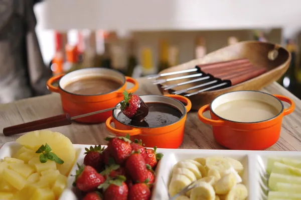 Fonduta con fragola e cioccolato — Foto Stock