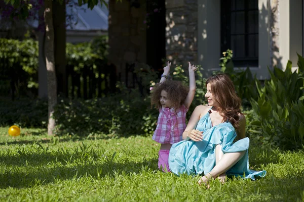 Mother and doughter — Stock Photo, Image