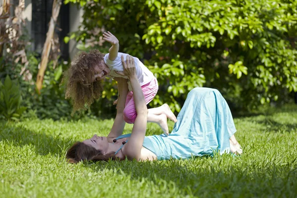 Madre y doughter —  Fotos de Stock