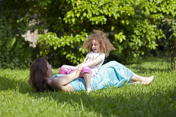 Madre y doughter —  Fotos de Stock