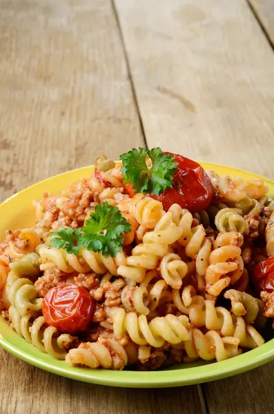 pasta fusilli with bolognese