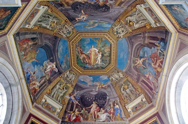 A Vatikáni Múzeum mennyezeti — Stock Fotó