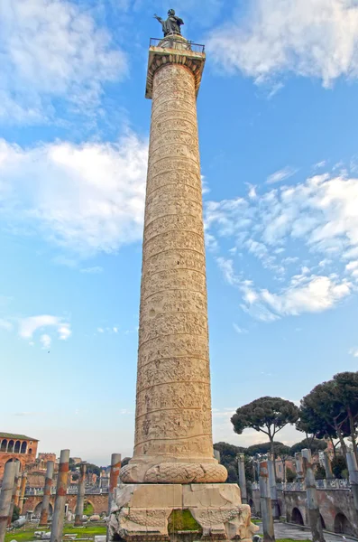 Traian kolumn i Rom — Stockfoto