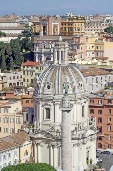 Vista hacia arriba de Roma —  Fotos de Stock