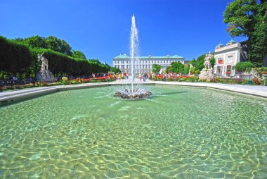 Mirabell Bahçe Salzburg