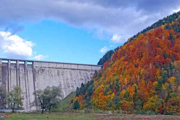 Energy dam in Romania — Stock Photo, Image